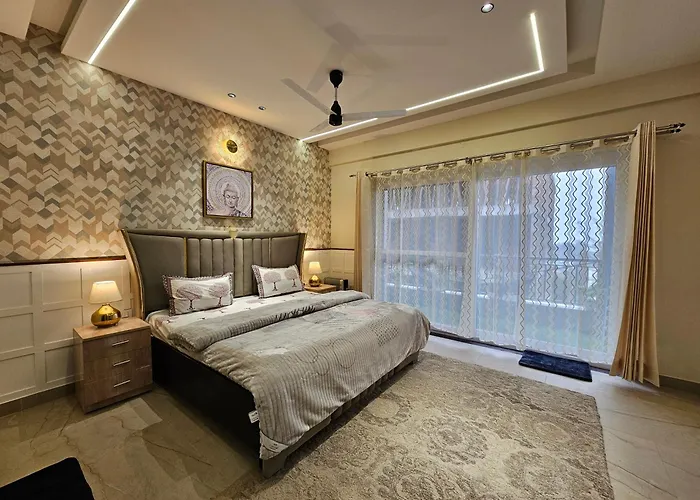 The Barrum Boulevard - Luxury 1Bhk Apartment In Kuthal Gate