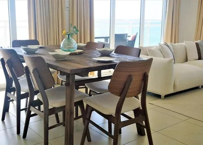 Maho Beach 2Br Premier Corner Suite