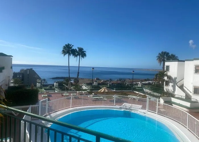 Sea View 2Br Toploctaion Heated Pool 5 Min To Beach
