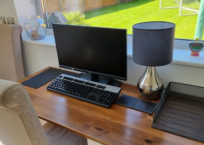 Sittingbourne 1 Bed Self-Contained Annex, With Parking