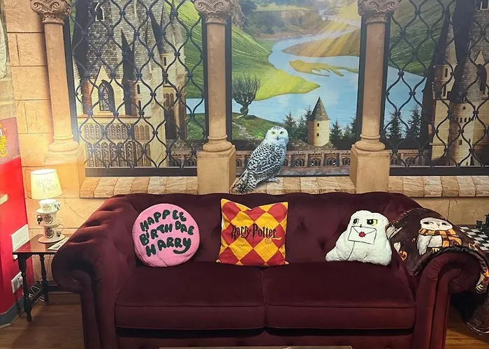 Gryffindor Common Room- Warner Bros Studios & London