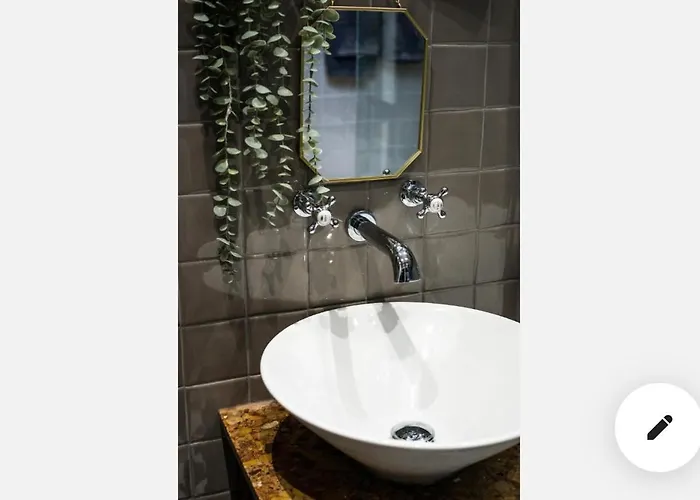 Hostel: Bumble Bee Lodge
