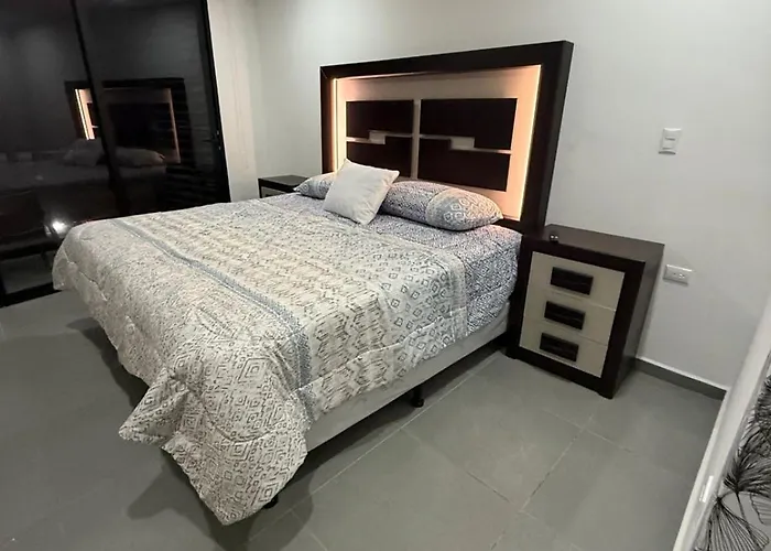 Paradise Apartment At Gallerias Escalon