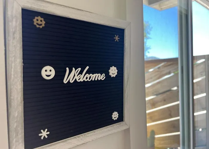 Snap-Worthy Stay Steps From Downtown 1Br 1Ba