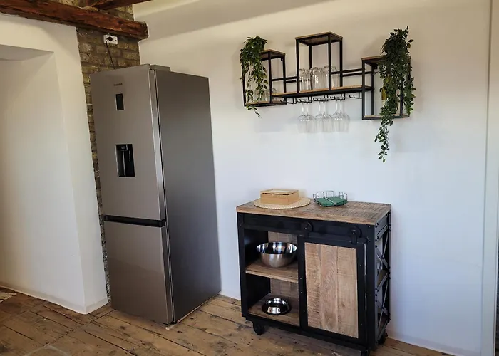 Charmantes Apartment Mit Voll Ausgestatteter Kueche, Kingsize-Betten, Billard & Tischkicker
