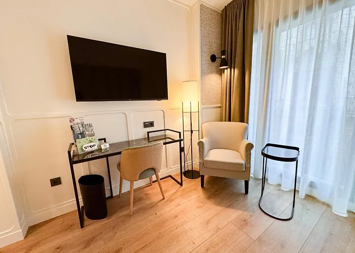 Romantic hotels Barcelona Catedral 4 Sup
