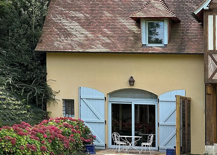 La Porte Bleue