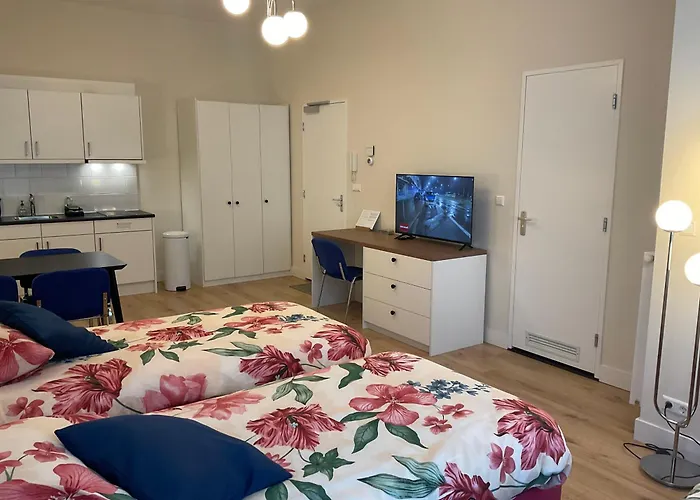 Aristoteles Apartments