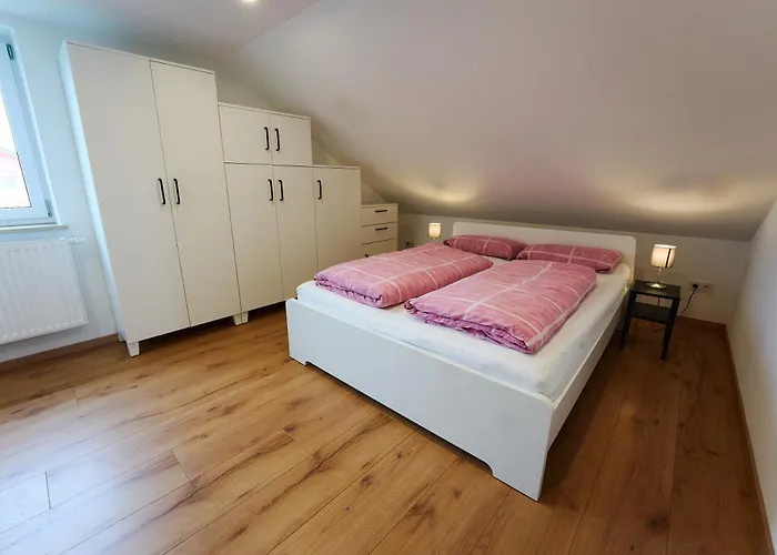 Ruhige Ferienwohnung Naehe Des Zentrums