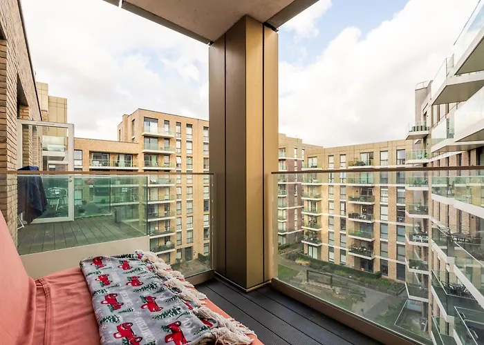 Modern & Cosy Flat In Kingston