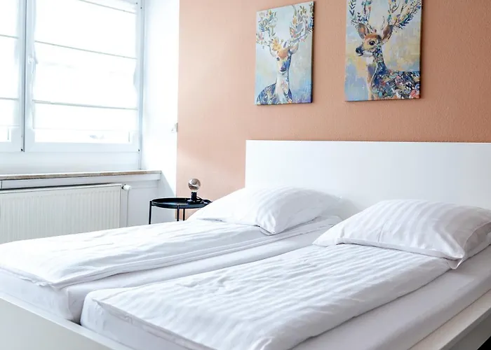 Ferienwohnung Schaaf, Zentrale Lage, Klimatisiert, Netflix, Inklusive Parkplatz