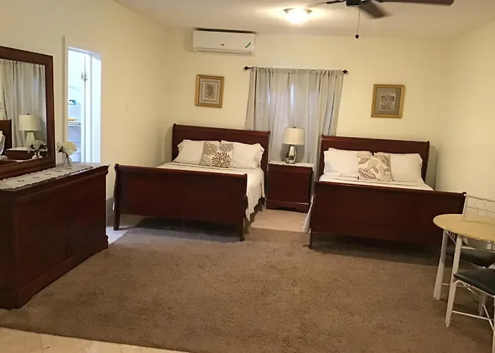 Hills Royale Villa -Ironshore Montego Bay