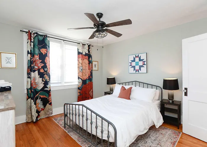 Sojourn At Colley Manor Unit 3