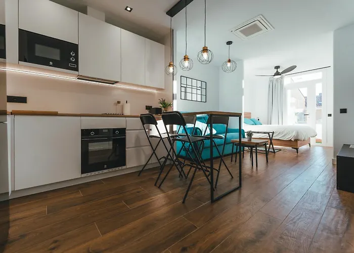 Macarena Suites - Centro Historico Con Parking Gratis