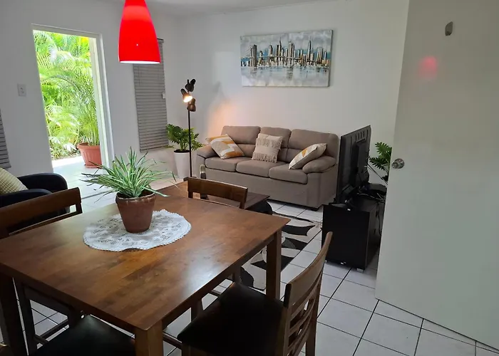 Tropical Palm Retreat