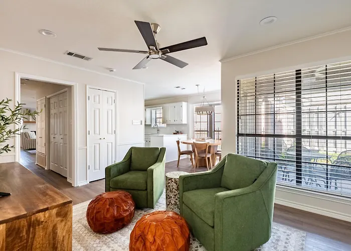 Relaxing 3Br Stay - Bbq, Games & Comfort!