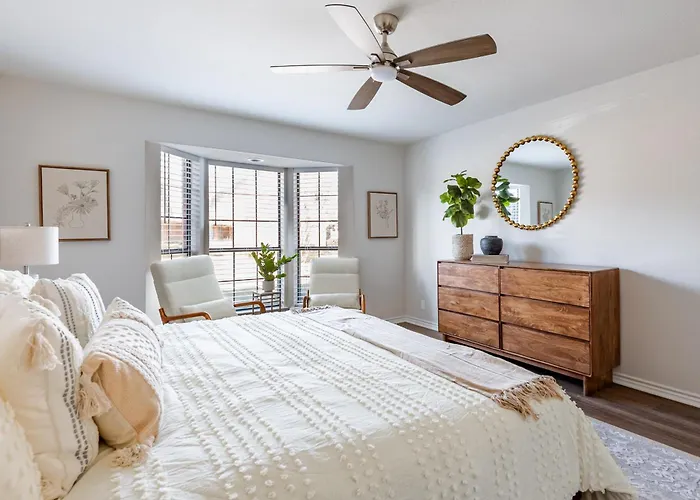 Relaxing 3Br Stay - Bbq, Games & Comfort!