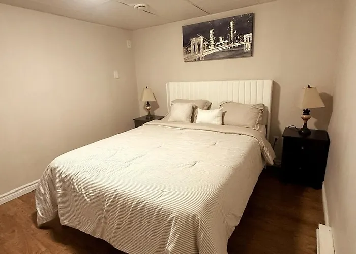 Cozy Comfort Stay Moncton - 2 Bedrooms With Kitchen And Parking