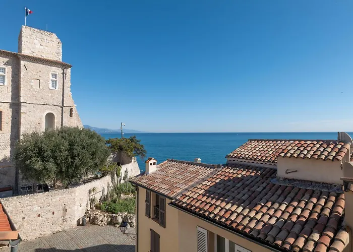 La Pablita by Evasion Riviera, Vieil Antibes, Remparts