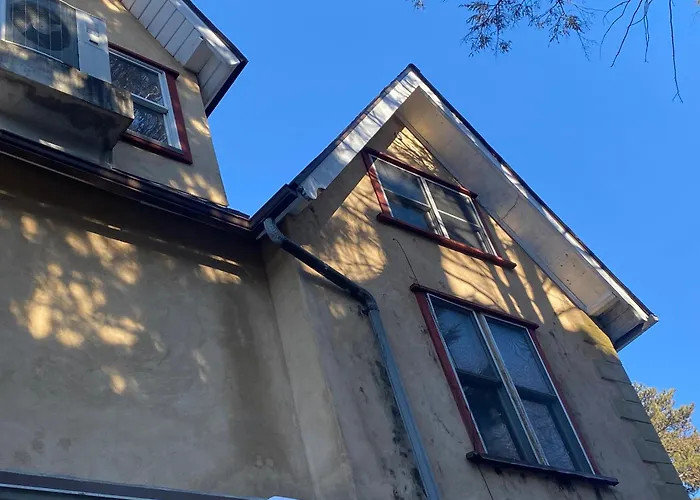 Grand 2Br Near Metronorth With Easy Parking