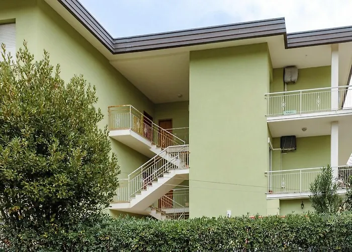 L02 - Appartamento Con Terrazzo E Posto Auto
