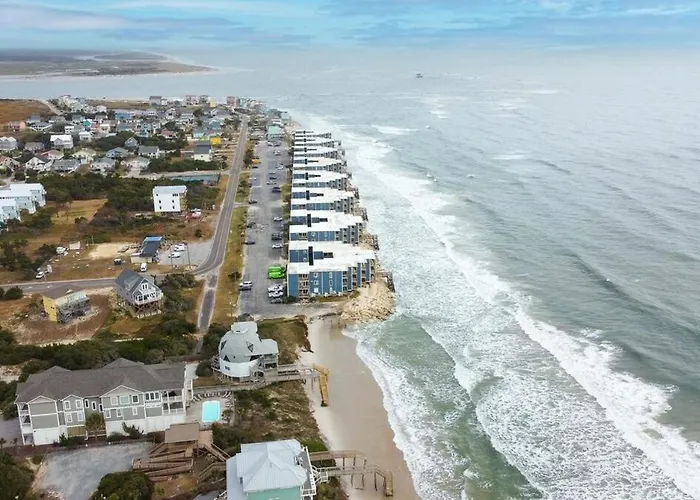 Oceanfront Bliss- Sand And Views At Watchin Waves