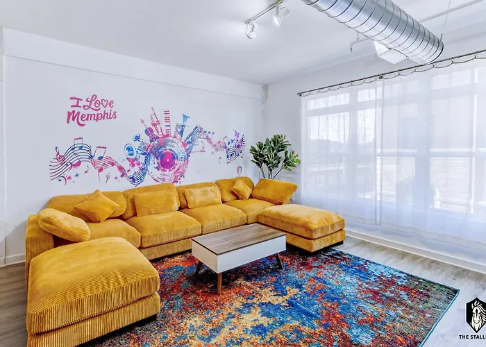 New Modern Spacious Loft In Downtown With Free Parking