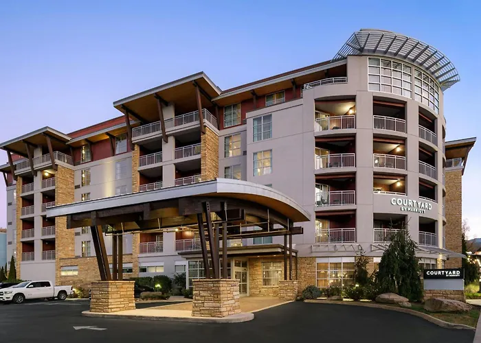 Hotels with tennis Courtyard By Marriott Gatlinburg Downtown