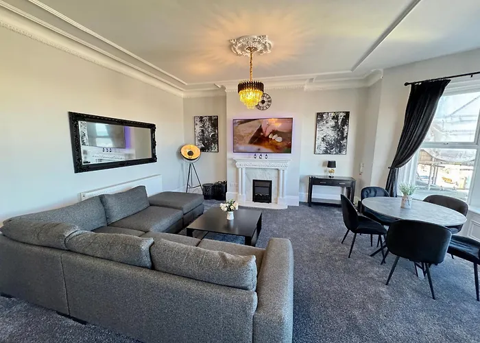 Seaview Maisonette, Whitley Bay Sea Front
