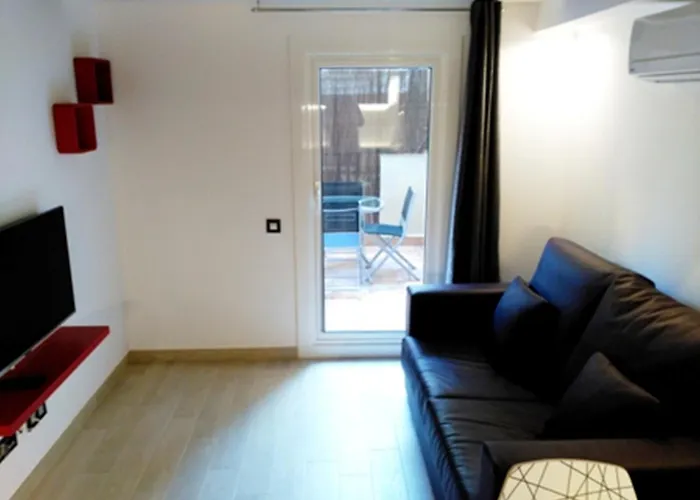 Alquiler de vacaciones: City Center Two Bedrooms Apartment, In A 1870'S Full Renewed Building