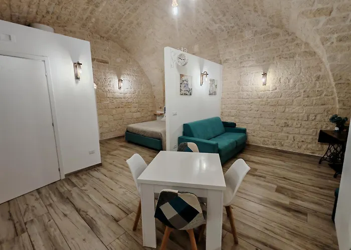 Salo Apartments