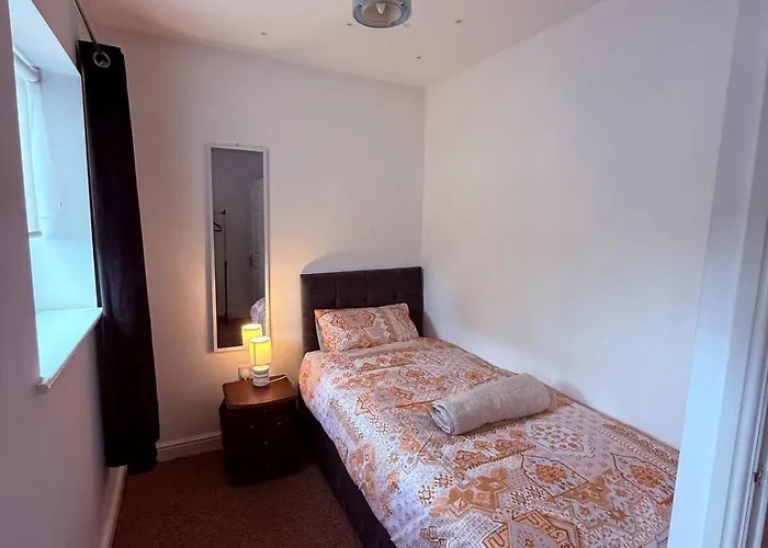 Beautiful Park View Town House