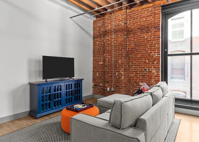 Brick & Bed Riverfront Lofts, G 306