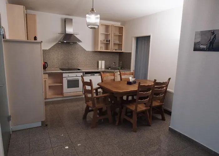 Modern House Half - Near Hamburg Airport