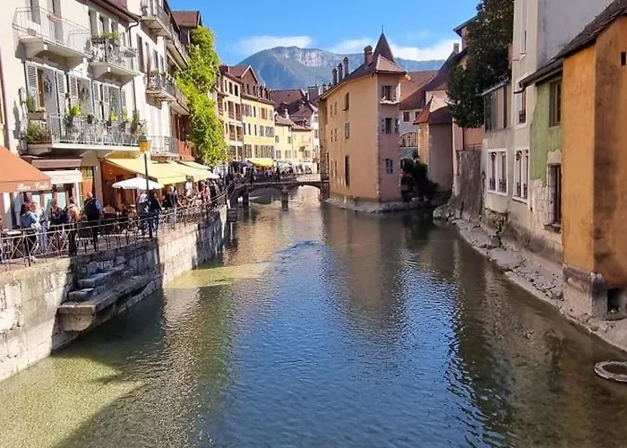 Appartement De Charme Au Coeur De La Vieille Ville