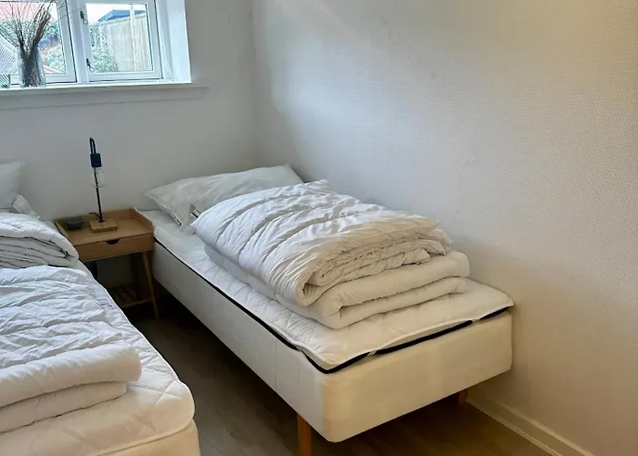 Skon Lejlighed Med Egen Terrasse Og Have Taet Pa Centrum I Skagen