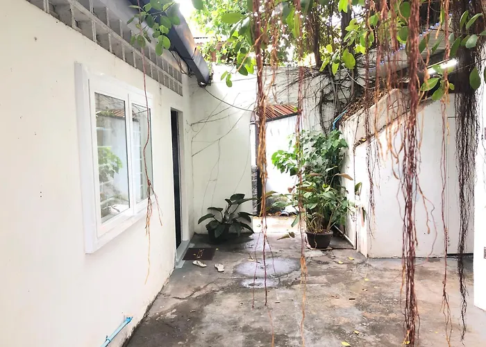 New Central Villa Garden Apart & Swimming Pool