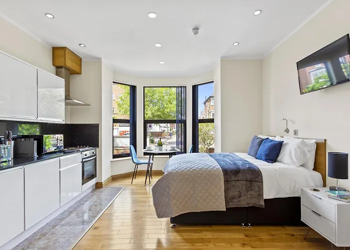 All Vacation Rentals West One Studios
