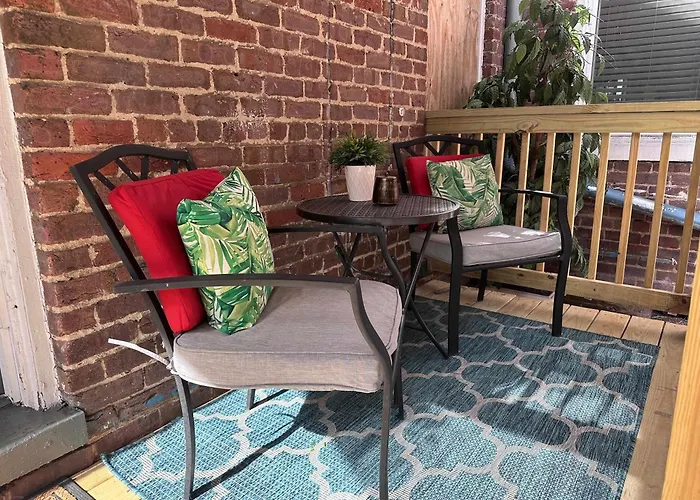 Cozy Nest Private Porch Museums Free Parking