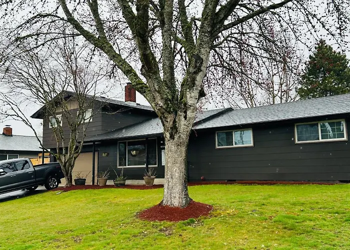 Emerald City 3 Bedroom 1 Bath Home