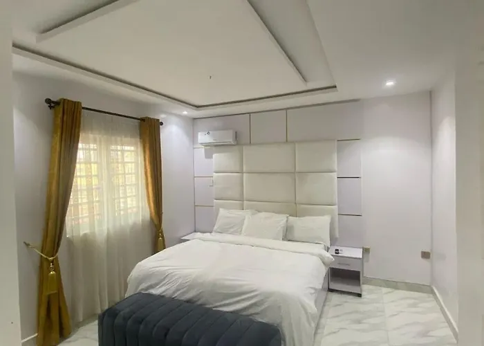 Noel'S Apartment