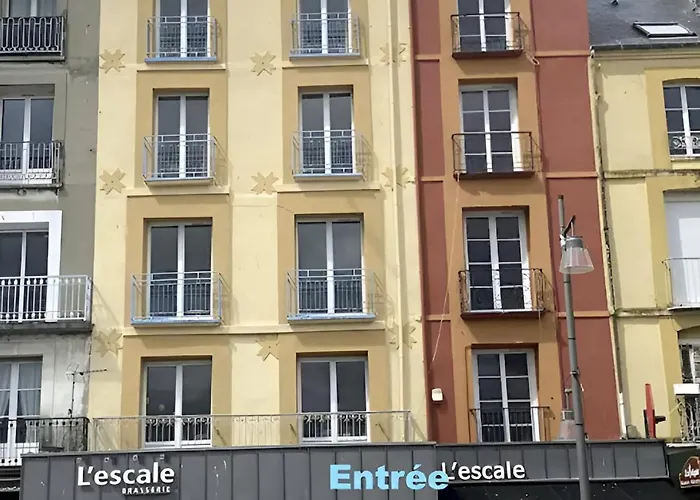 Etablissement 3 Etoiles Avec Ascenseur, 3 Appartements Lumineux Vue Port Avec Balcon, 200M De La Mer, Wifi Fibre, Tous Service Inclus