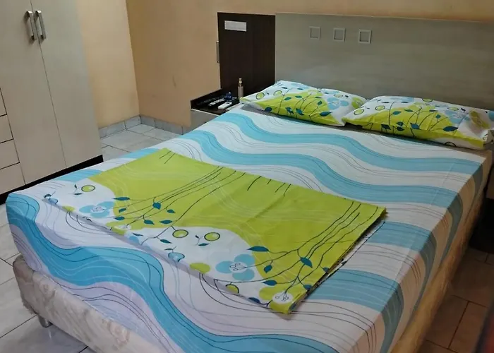 Habitación en casa zona Asunción