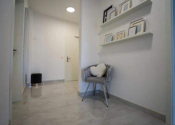 Tomkes Ferienwohnung Am See