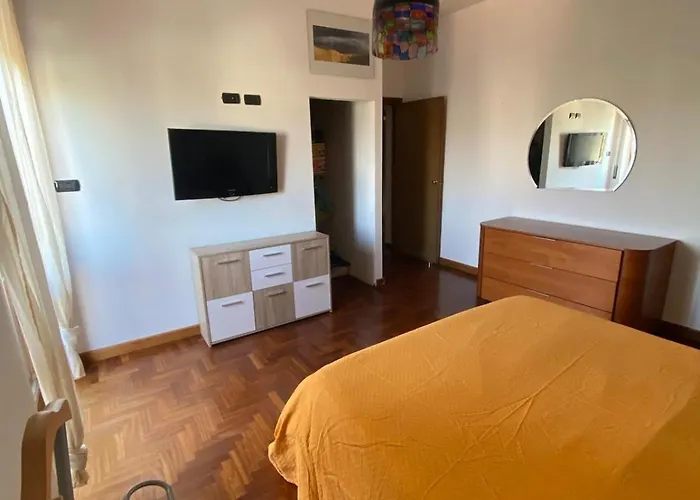 Appartamento Luminoso a Carbonia (I.U.N. Q8271)