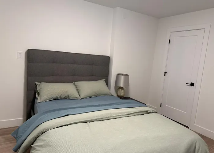 Calm & Cozy Private Suite