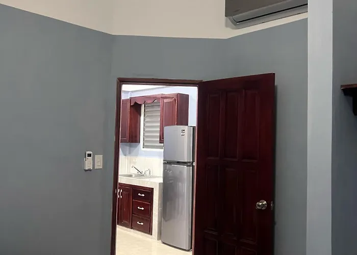 Vnr Apartments