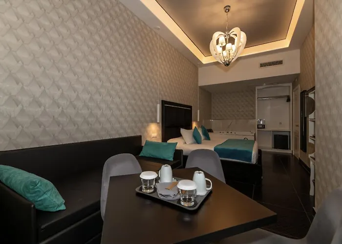 Luna Luxury