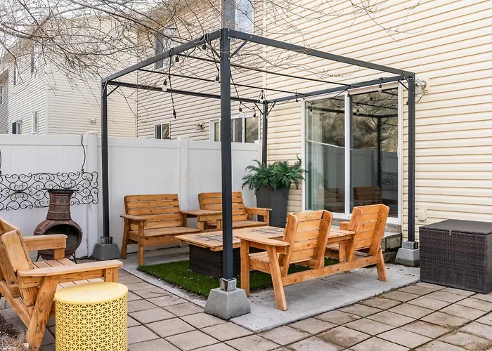 Mountain-View Townhouse