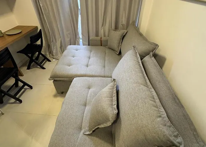 Flat Super Luxo - Central - Otima Localizacao - Novo